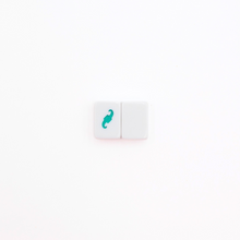 Load image into Gallery viewer, MINI TRAVEL MAHJONG | Mini Anywhere Series | White