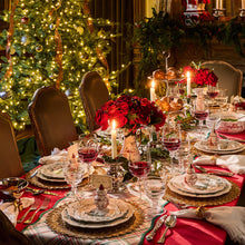 Load image into Gallery viewer, Winter Frolic Dinner Plate, Evergreen
