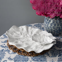 Load image into Gallery viewer, VIDA Lettuce Leaf Chip &amp; Dip, White

