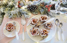 Load image into Gallery viewer, Melodia 2-Piece Cake Serving Set Pie, White
