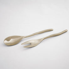 Load image into Gallery viewer, SIERRA MODERN Maia Large Salad Servers, Shiny Gold
