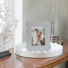 Load image into Gallery viewer, White Lacquer Medium Round Scallop Tray
