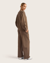 Load image into Gallery viewer, Bamboo CloudKnit Women&#39;s Straight Leg Sweat Pants
