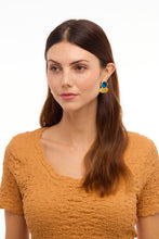 Load image into Gallery viewer, August Cay Stud Earring
