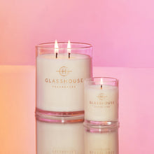 Load image into Gallery viewer, Sunsets in Capri, 2.1oz Triple Scented Candle
