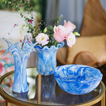 Load image into Gallery viewer, Onda Glass Cobalt Twisted Flower Vase
