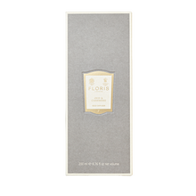 Load image into Gallery viewer, Oud &amp; Cashmere Reed Diffuser, 200ml
