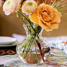 Load image into Gallery viewer, Puro Vase, Clear
