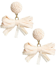 Load image into Gallery viewer, Raffia Bow Earring - White
