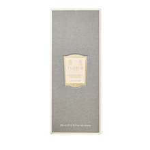 Load image into Gallery viewer, Sandalwood &amp; Patchouli Reed Diffuser, 200ml
