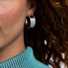 Load image into Gallery viewer, Savoy Hoop Earring | Silver
