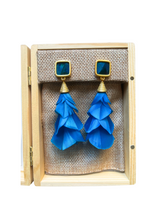 Load image into Gallery viewer, Sheridan Statement Earring
