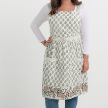 Load image into Gallery viewer, Christmas Garland Apron
