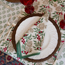 Load image into Gallery viewer, Christmas Garland Napkins, Set of 4m
