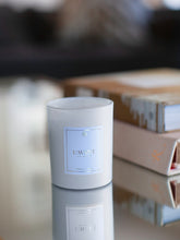 Load image into Gallery viewer, Fresh Linen Candle, 8 oz
