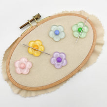 Load image into Gallery viewer, Floral Needle Minder, Blue
