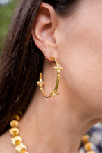 Load image into Gallery viewer, Maggie Hoop Earring, Pearl
