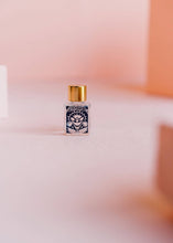 Load image into Gallery viewer, Dream Little Luxe Eau de Parfum
