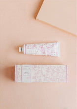 Load image into Gallery viewer, Relax Shae Butter Handcreme
