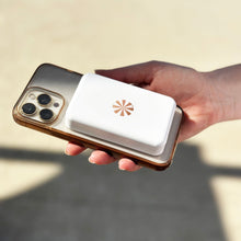 Load image into Gallery viewer, Piggy Back Power Magnetic Battery, Natural
