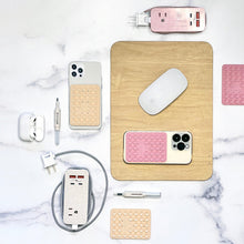 Load image into Gallery viewer, Power Trip Outlet + Usb Travel Charging Station, Natural

