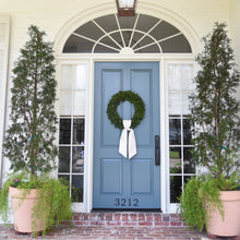 Load image into Gallery viewer, Round Boxwood Wreath, 24"

