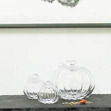 Load image into Gallery viewer, Pumpkin with a Twist, L
