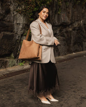 Load image into Gallery viewer, Peyton Shoulder Bag, Suede Honey
