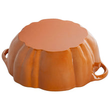 Load image into Gallery viewer, Pumpkin Cocotte 3.5 Qt, Burnt Orange
