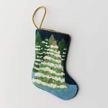 Load image into Gallery viewer, Winter Wonderland Bauble Stocking8
