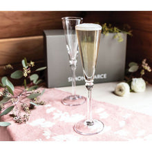 Load image into Gallery viewer, Hartland Flute Gift Set
