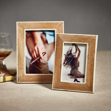 Load image into Gallery viewer, Ribbed Mango Wood Frame, 5x7
