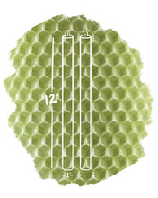 Load image into Gallery viewer, Jardin Beeswax 12&quot; Taper Candle, Pair
