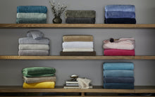 Load image into Gallery viewer, Milagro Ivory Wash Cloth

