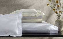 Load image into Gallery viewer, Sierra Hemstitch Standard Case, Pair | White
