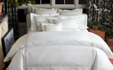 Load image into Gallery viewer, Classic Chain Pair of Standard Pillow Cases, Hazy Blue
