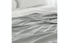 Load image into Gallery viewer, Dream Modal Queen/Full Blanket, Pool
