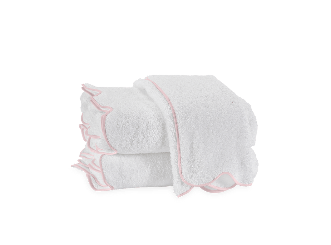 Cairo Scallop Guest Towel, Pink