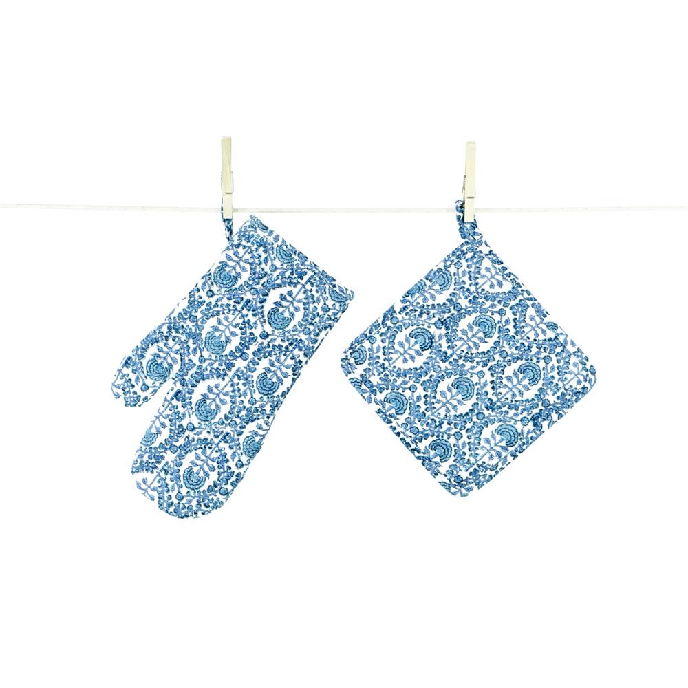 Caroline Blue Oven Mitt Set
