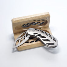 Load image into Gallery viewer, Hand-Cut Automatic Knife, 3.5&quot;
