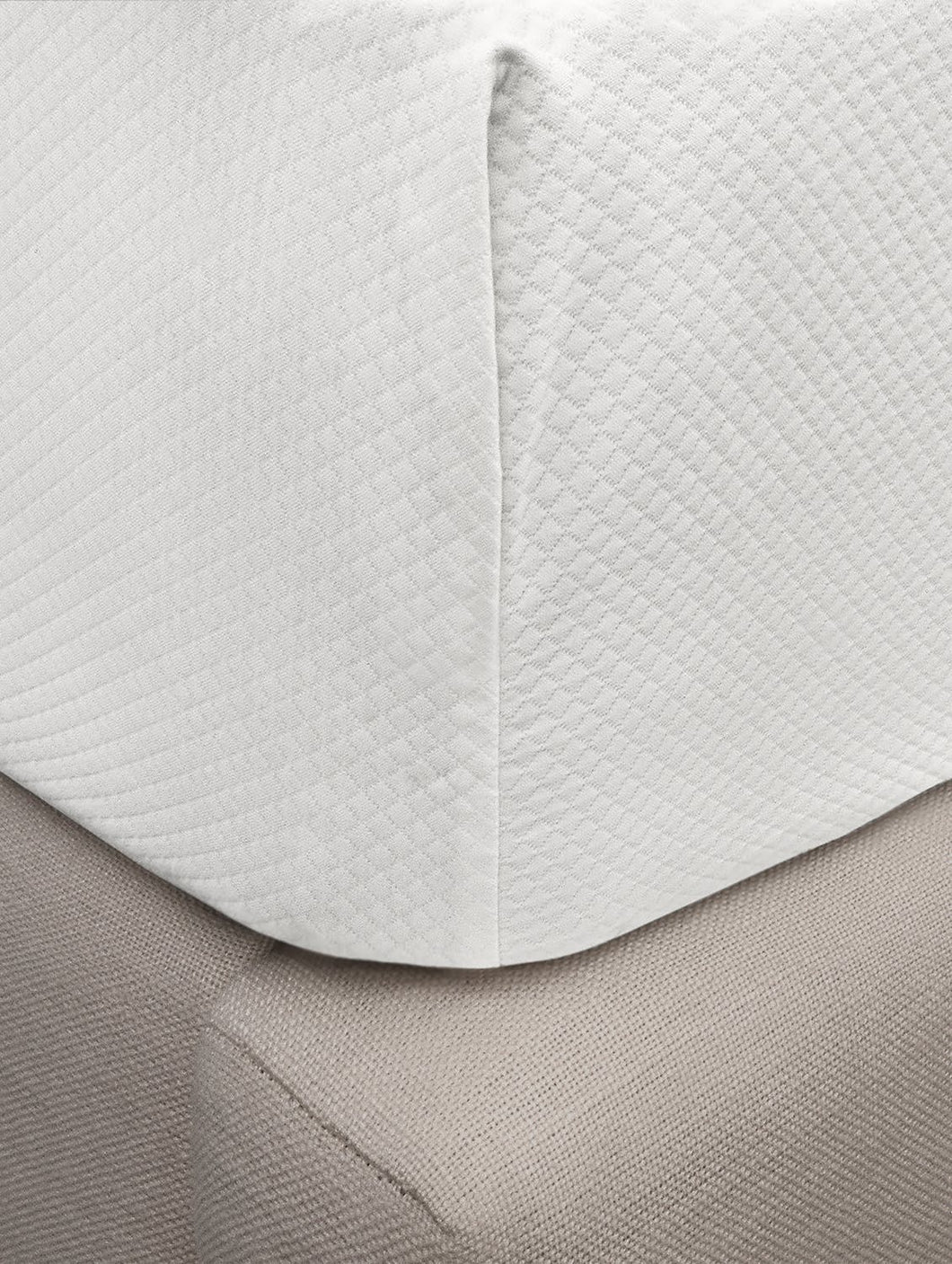 Diamond Pique Queen Box Spring Cover White