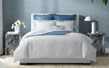 Load image into Gallery viewer, Alba Full/Queen Quilt, Pool
