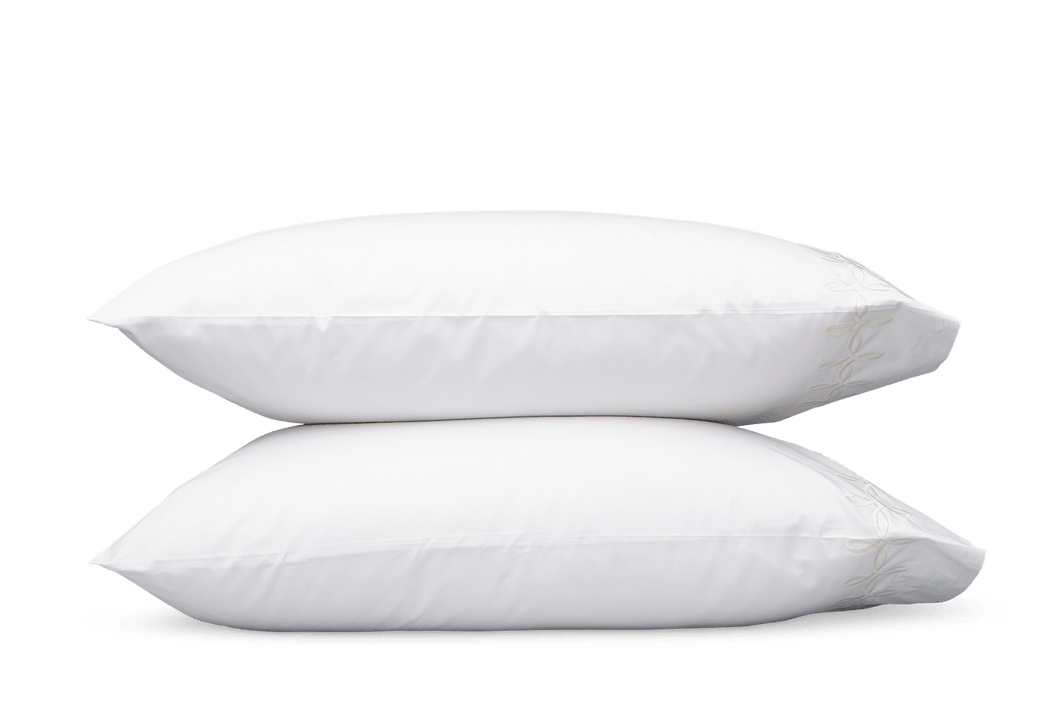 Gordian Knot King Pillowcase, Pair | Cream