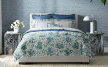 Load image into Gallery viewer, Alba Full/Queen Quilt, Pool
