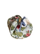 Load image into Gallery viewer, Birdie Barrel Bag, Meadow Club
