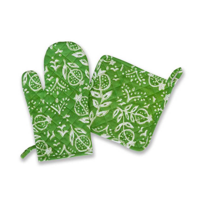 Pomegranate Green Oven Mitt Set
