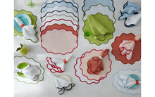 Load image into Gallery viewer, Scallop Edge Azalea/Pink Circle Placemat, Set of 4
