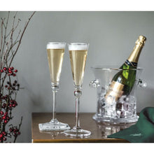 Load image into Gallery viewer, Hartland Flute Gift Set

