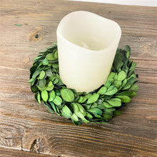 Load image into Gallery viewer, Boxwood Wreath, 6&quot;
