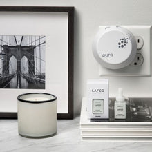 Load image into Gallery viewer, Pura Smart Diffuser Set, Chamomile &amp; Lavender and Champagne
